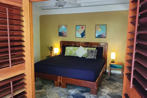 hotel-for-sale-on-bluff-beach-isla-colon11