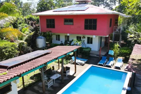 hotel-for-sale-on-bluff-beach-isla-colon4