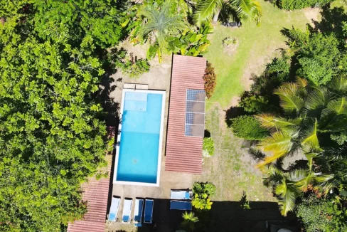 hotel-for-sale-on-bluff-beach-isla-colon5