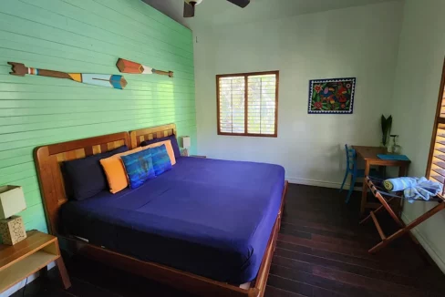 hotel-for-sale-on-bluff-beach-isla-colon9